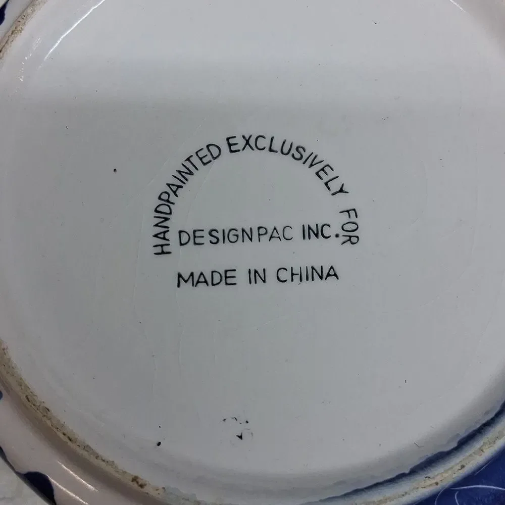 Vtg. Ceramic Canister‎ Featuring Blue Grapevinepattern
